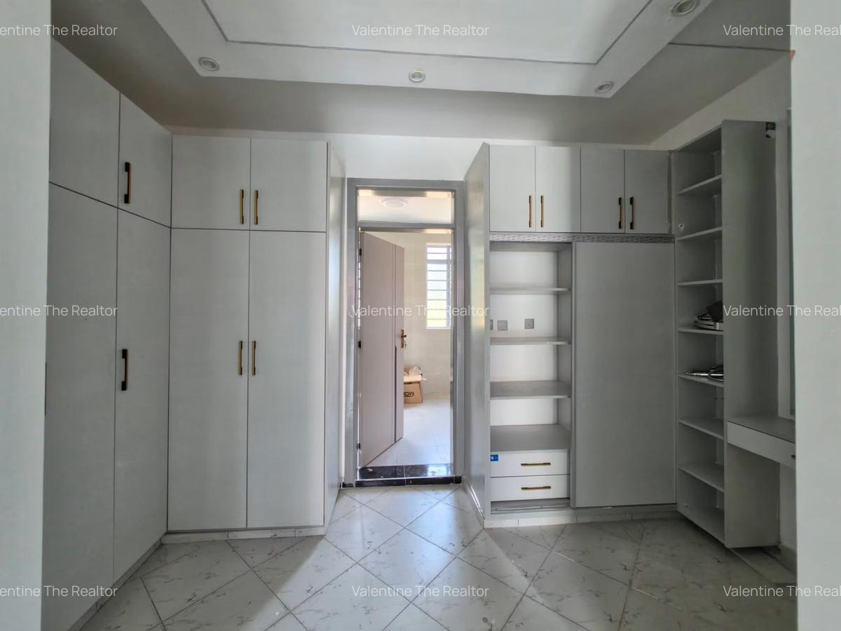 5 Bed House with En Suite in Ruiru - 11