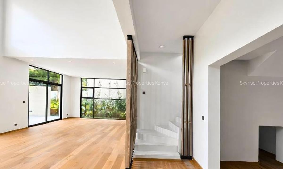 5 Bed Townhouse with En Suite in Runda - 8