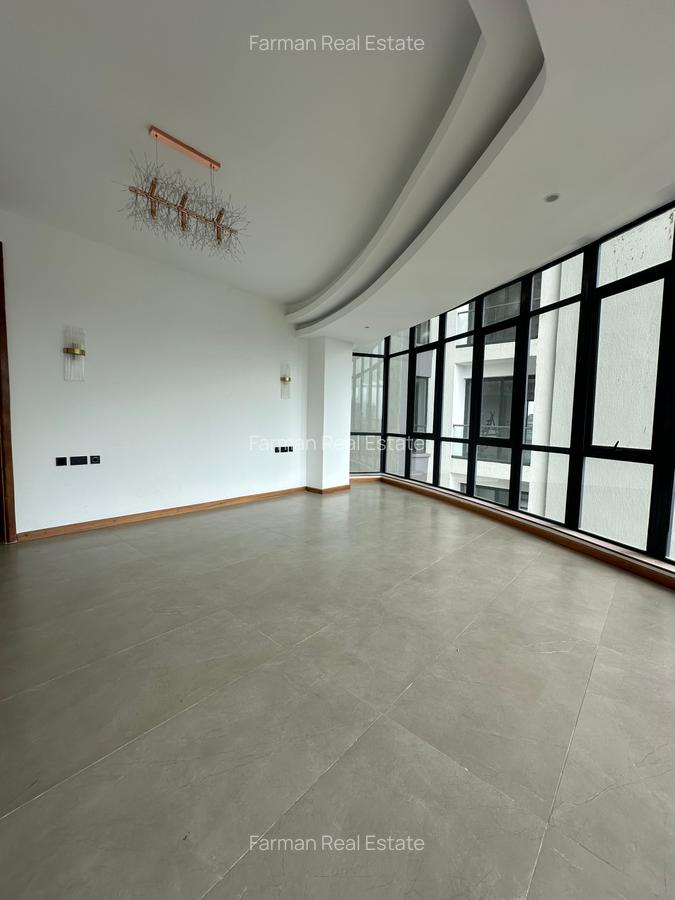 4 Bed Apartment with En Suite in Riverside - 4