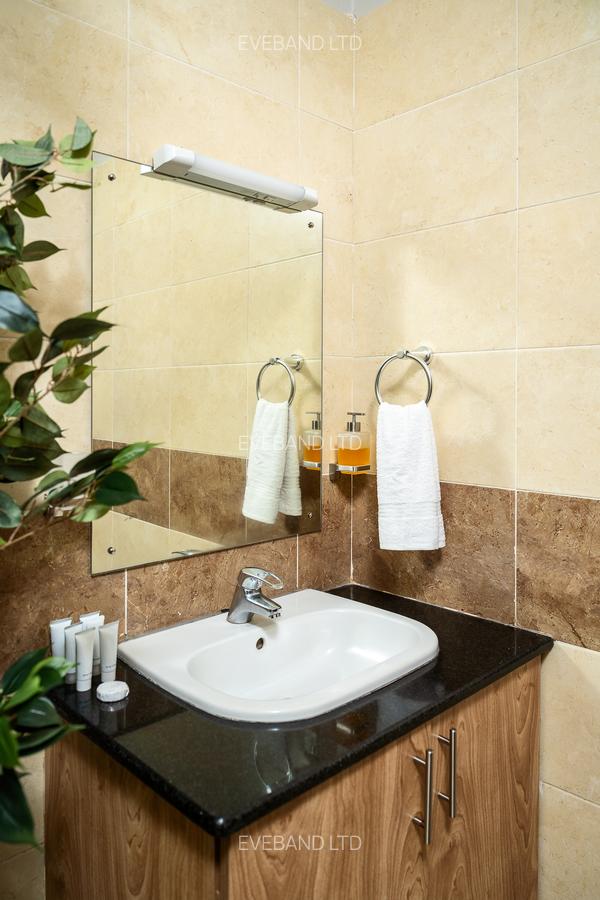 Furnished 1 Bed Apartment with En Suite at Westlands Road - 10