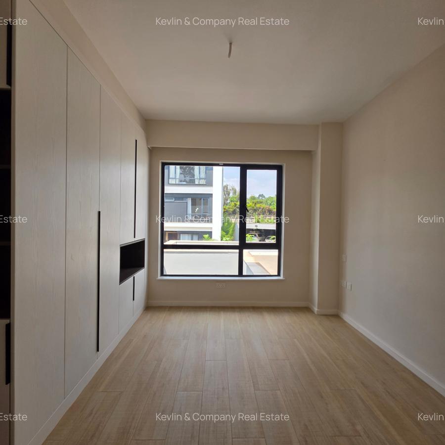 6 Bed Villa with En Suite in Kyuna - 17