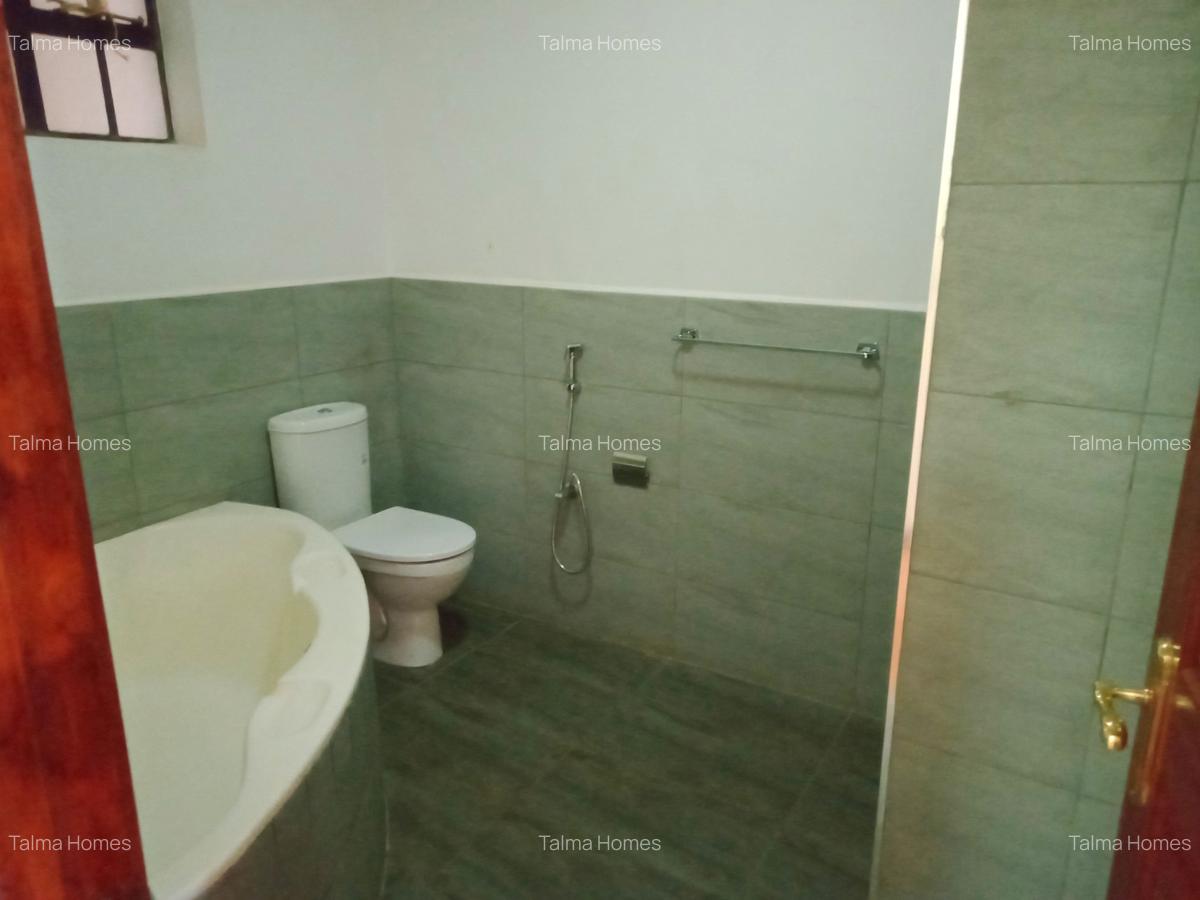 5 Bed Apartment with En Suite at Rhapta Road - 14