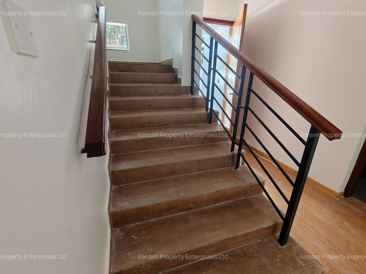 4 Bed Townhouse with En Suite in Lavington - 5