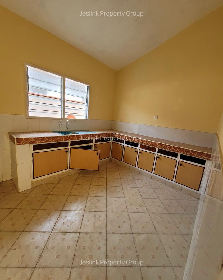 3 Bed Apartment with En Suite in Nyali Area - 9