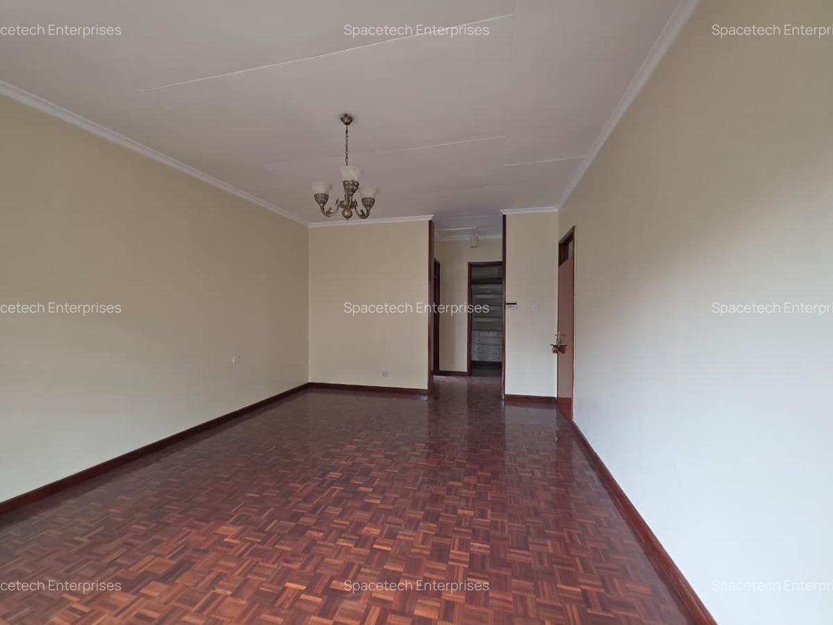 4 Bed Townhouse with En Suite in Westlands Area - 15
