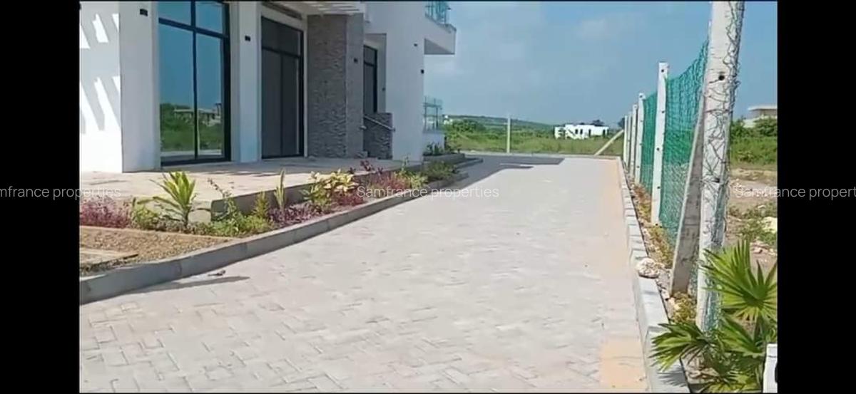 5 Bed Townhouse with En Suite at Kilifi - 7