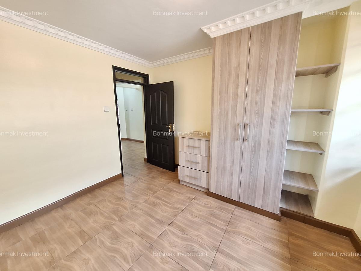 5 Bed Townhouse with En Suite at Lavington Green - 14