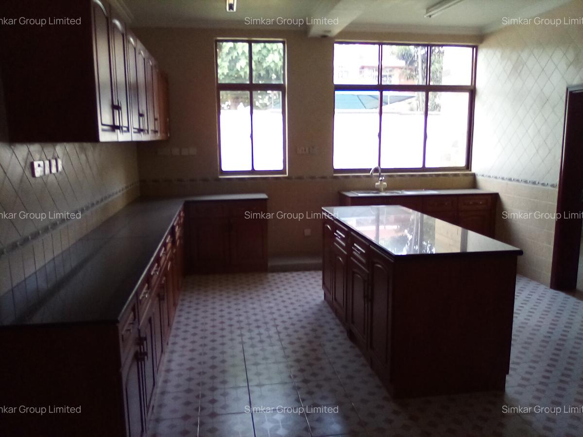 6 Bed Townhouse with En Suite at Karen - 6