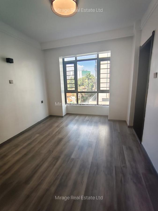 5 Bed Apartment with En Suite in Kileleshwa - 12