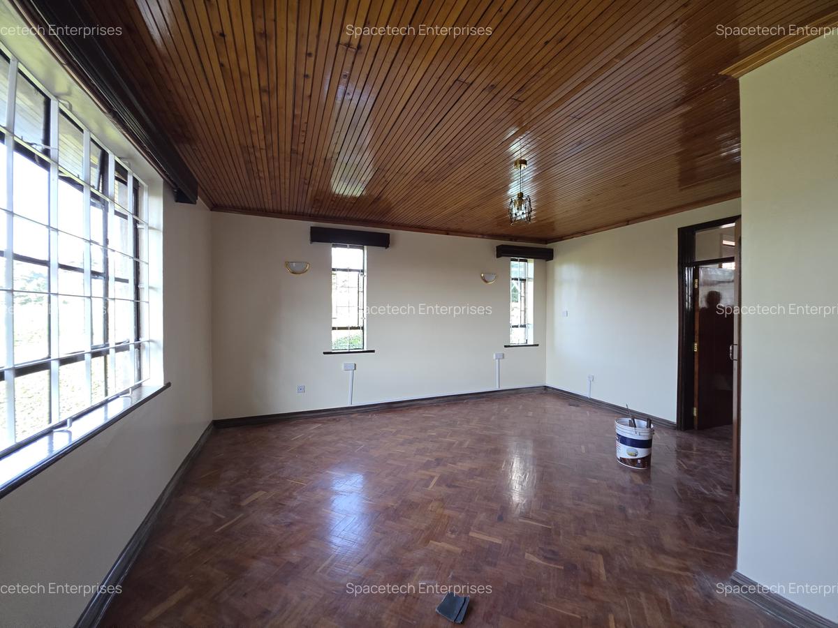 5 Bed House with En Suite in Runda - 15
