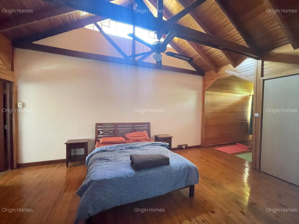 4 Bed House with En Suite at Loresho - 14