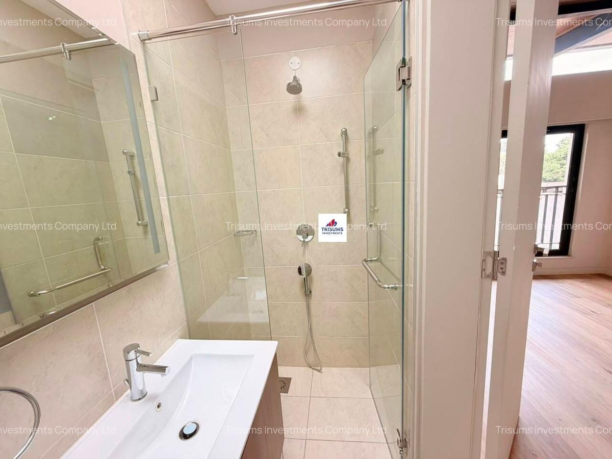 4 Bed Townhouse with En Suite in Runda - 9