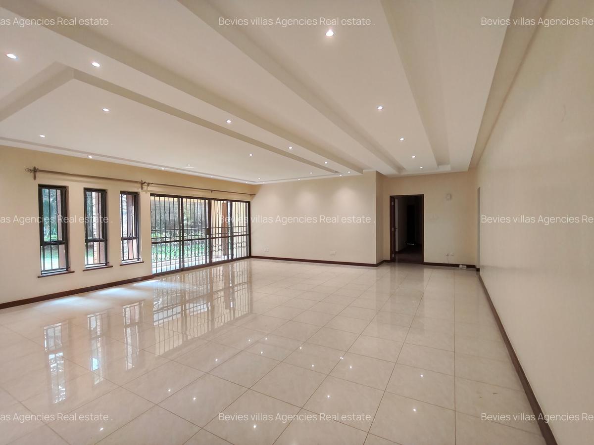 4 Bed Apartment with En Suite at Spring Valley - 1