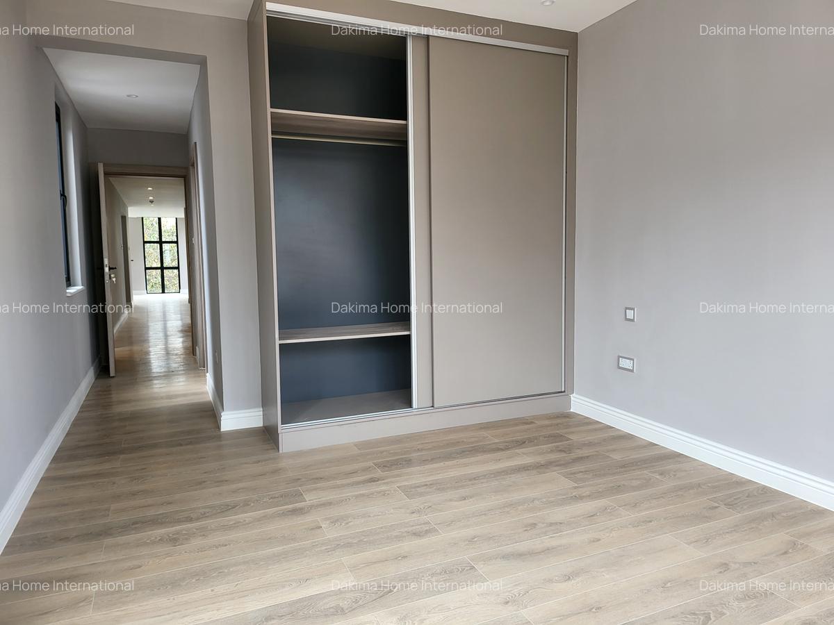 4 Bed Townhouse with En Suite in Runda - 14