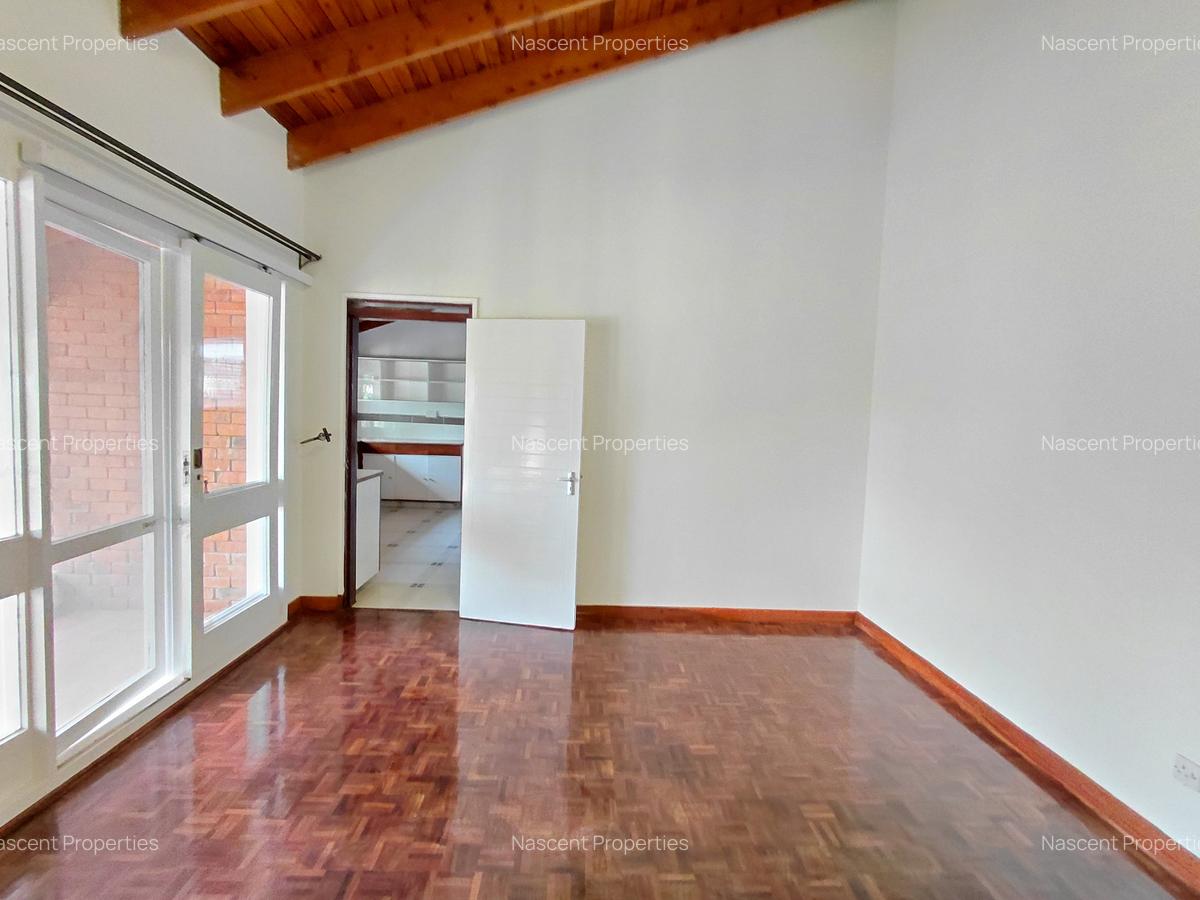 5 Bed House with En Suite in Kitisuru - 19