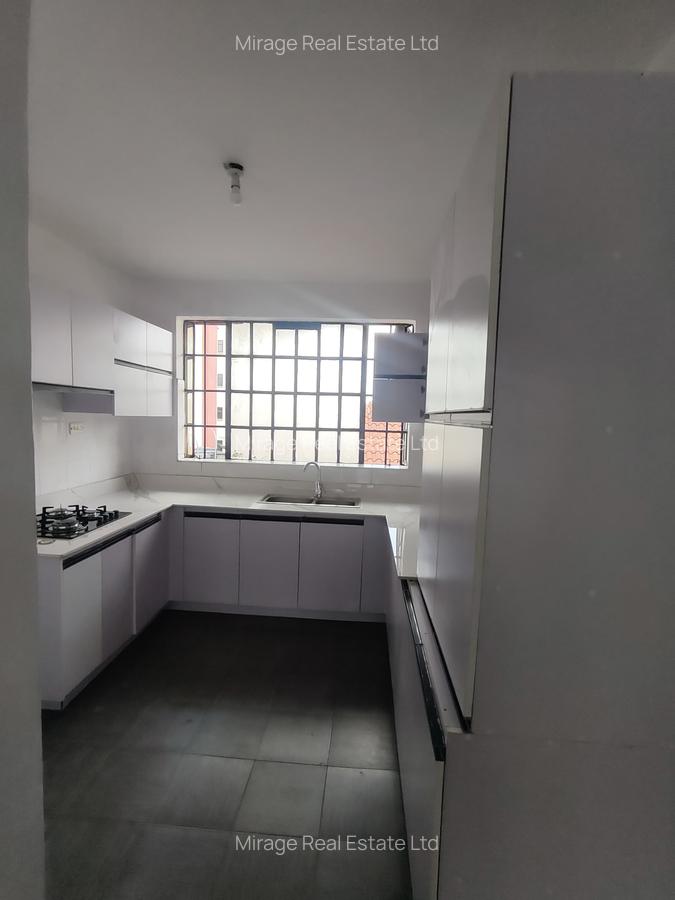 4 Bed Apartment with Swimming Pool in Kileleshwa - 12