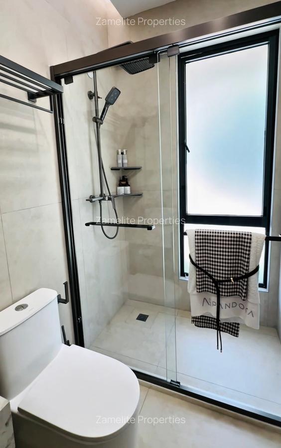 4 Bed House with En Suite in Westlands Area - 11