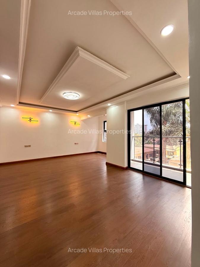 5 Bed Apartment with En Suite in Kilimani - 13