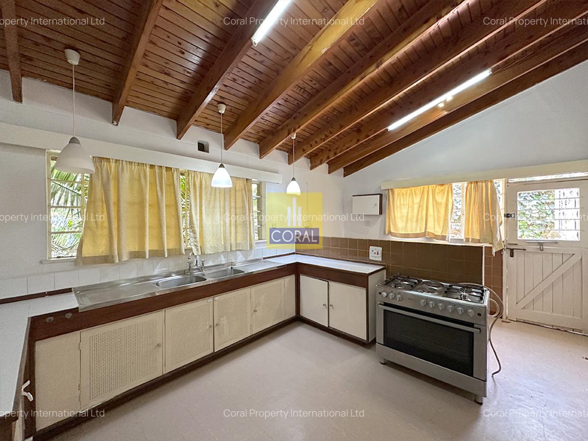 4 Bed House in Runda - 9