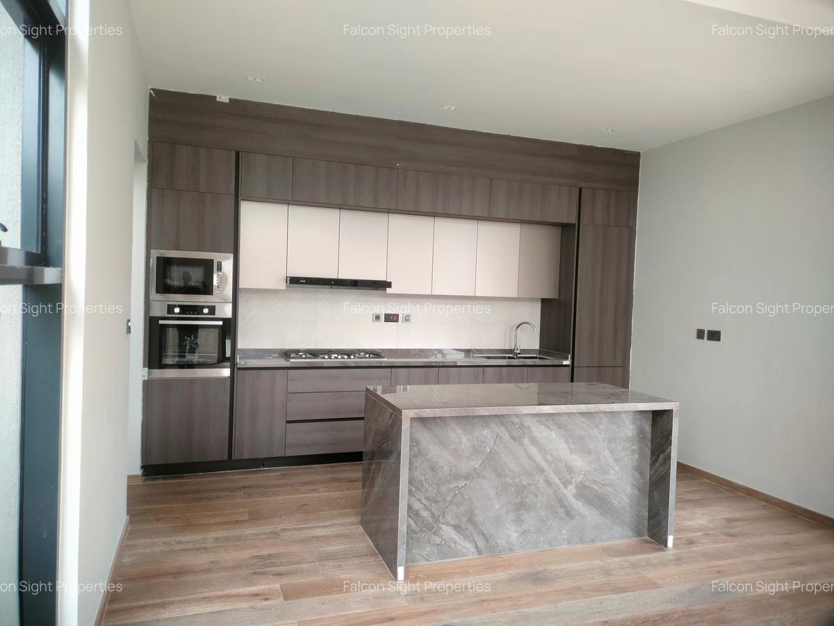 5 Bed Townhouse with Staff Quarters at Easy Access To Un Avenue And Few Minutes Drive To Rosyln Academy - 3