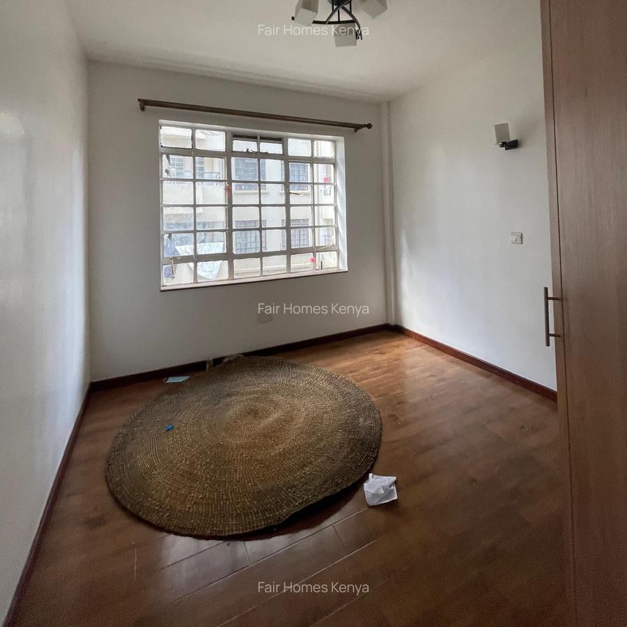 3 Bed Apartment with En Suite at Hatheru Road - 12
