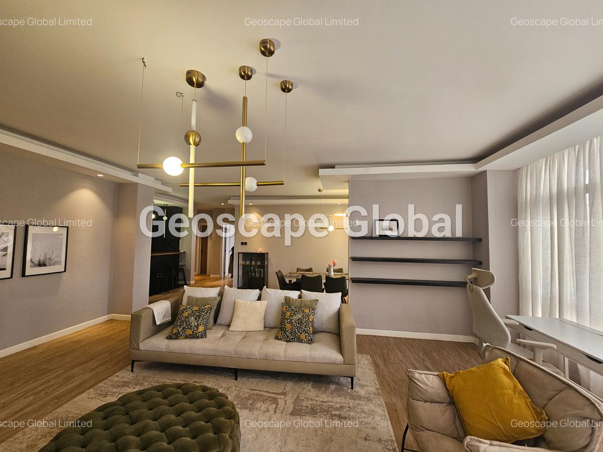 3 Bed Apartment with En Suite in Brookside - 3