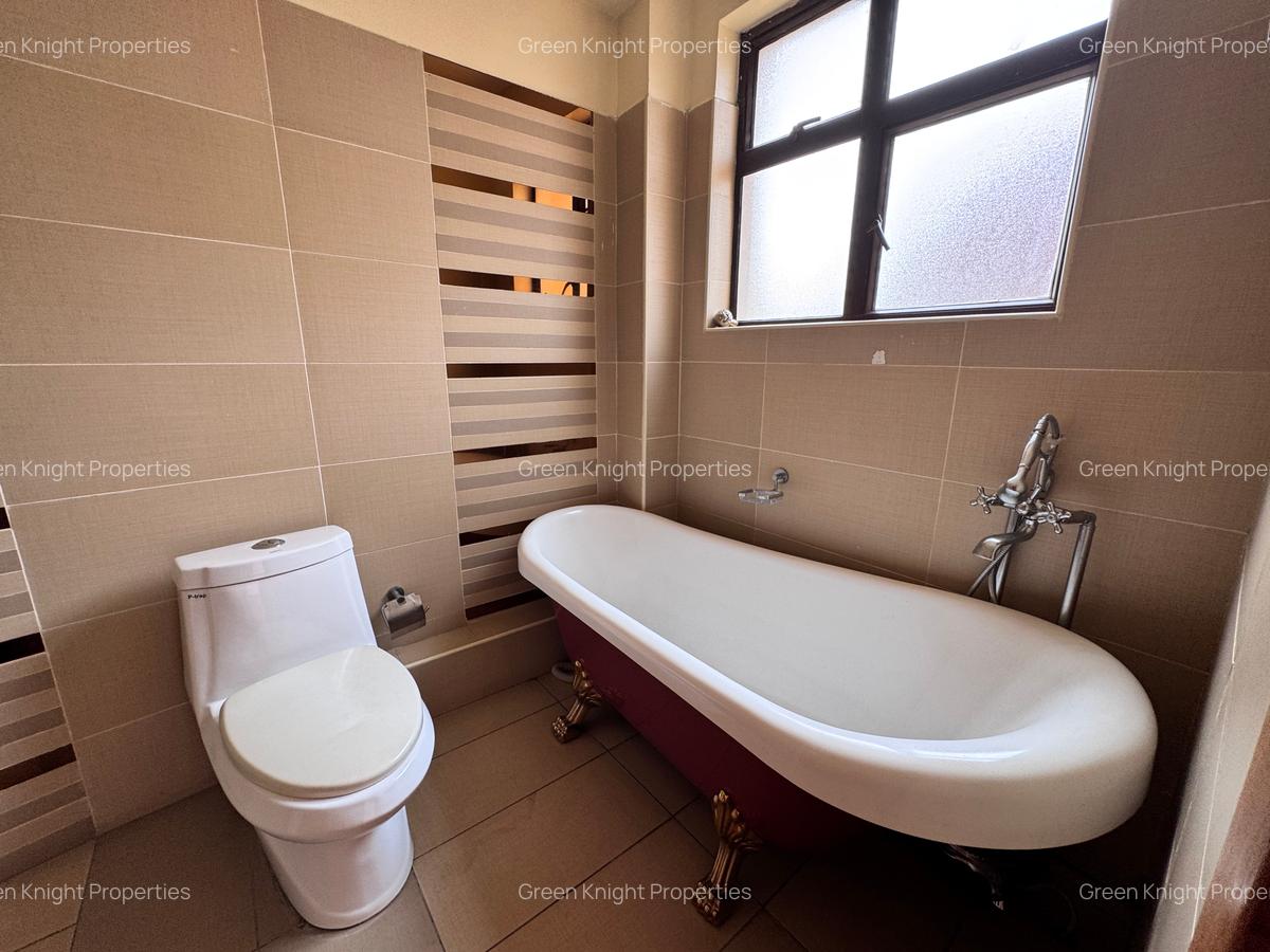 Serviced 3 Bed Apartment with En Suite in Kilimani - 8