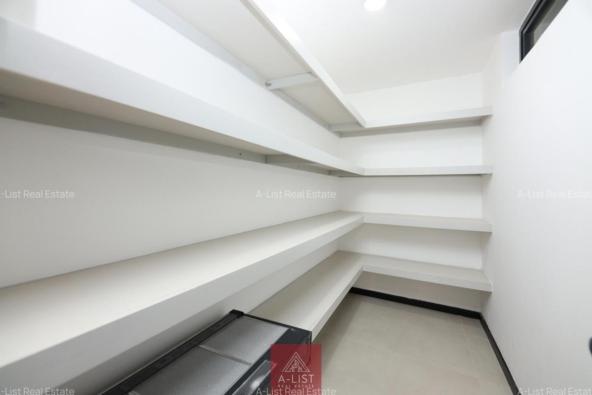 5 Bed Apartment with En Suite at Peponi Road - 8