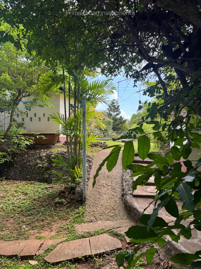 3 Bed House with En Suite in Shanzu - 4