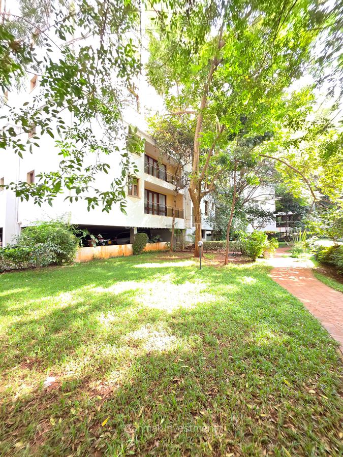 Furnished 3 Bed Apartment with En Suite at Riverside Drive - 19