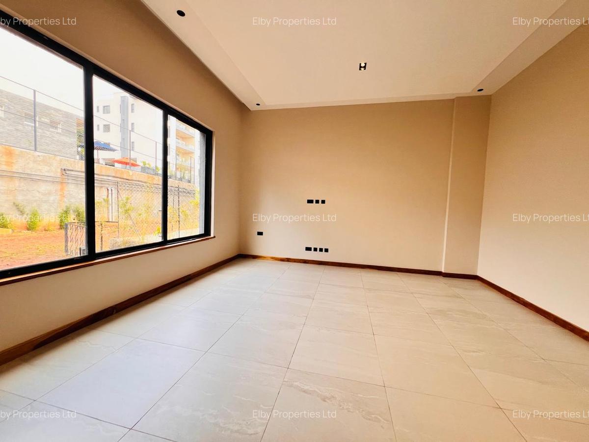 4 Bed Apartment with En Suite in Loresho - 13