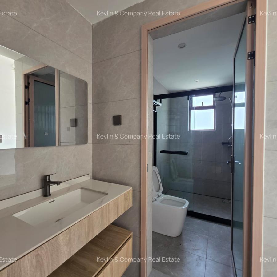 3 Bed Apartment with En Suite in Riverside - 16