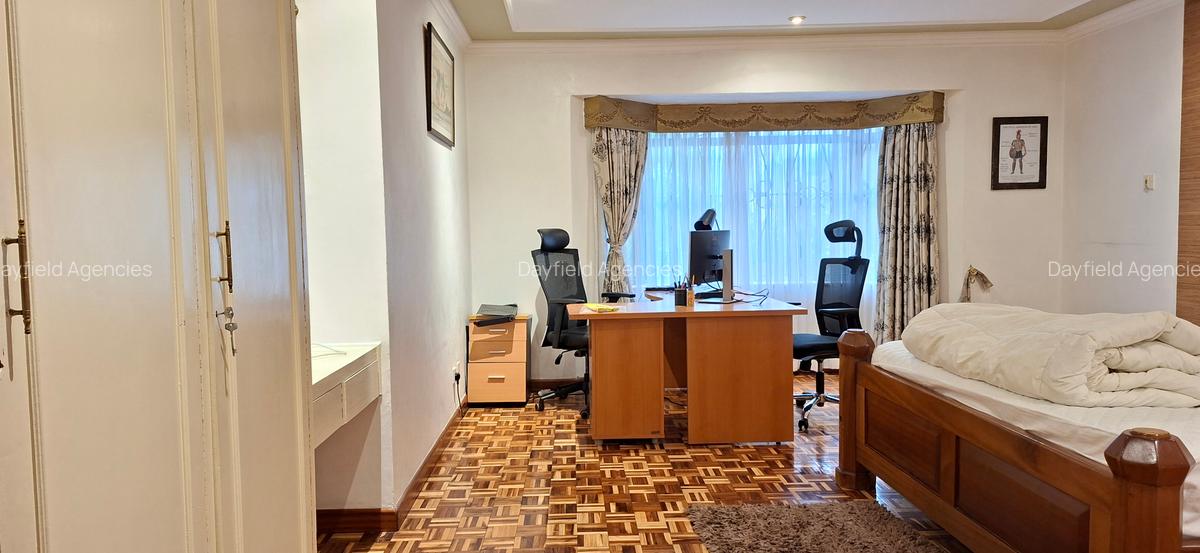 4 Bed House with En Suite at Grevillea Grove - 6