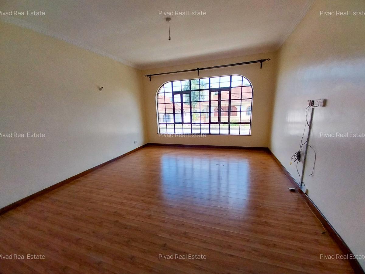 4 Bed Townhouse with Swimming Pool in Kiambu Road - 8