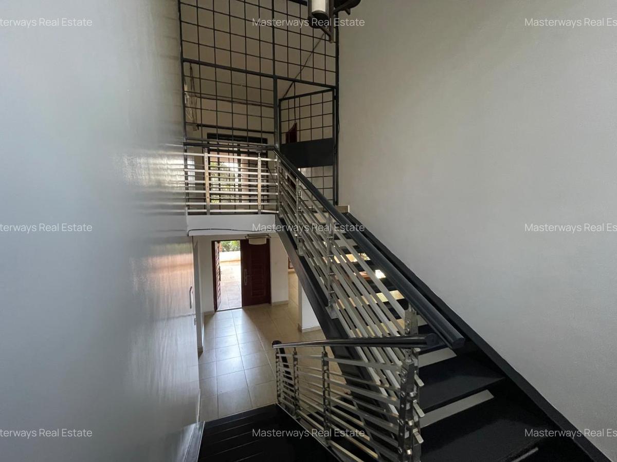 4 Bed Townhouse with En Suite in Kiambu Road - 8