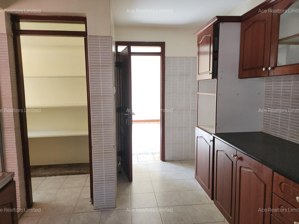 3 Bed Apartment with En Suite at Kileleshwa - 6