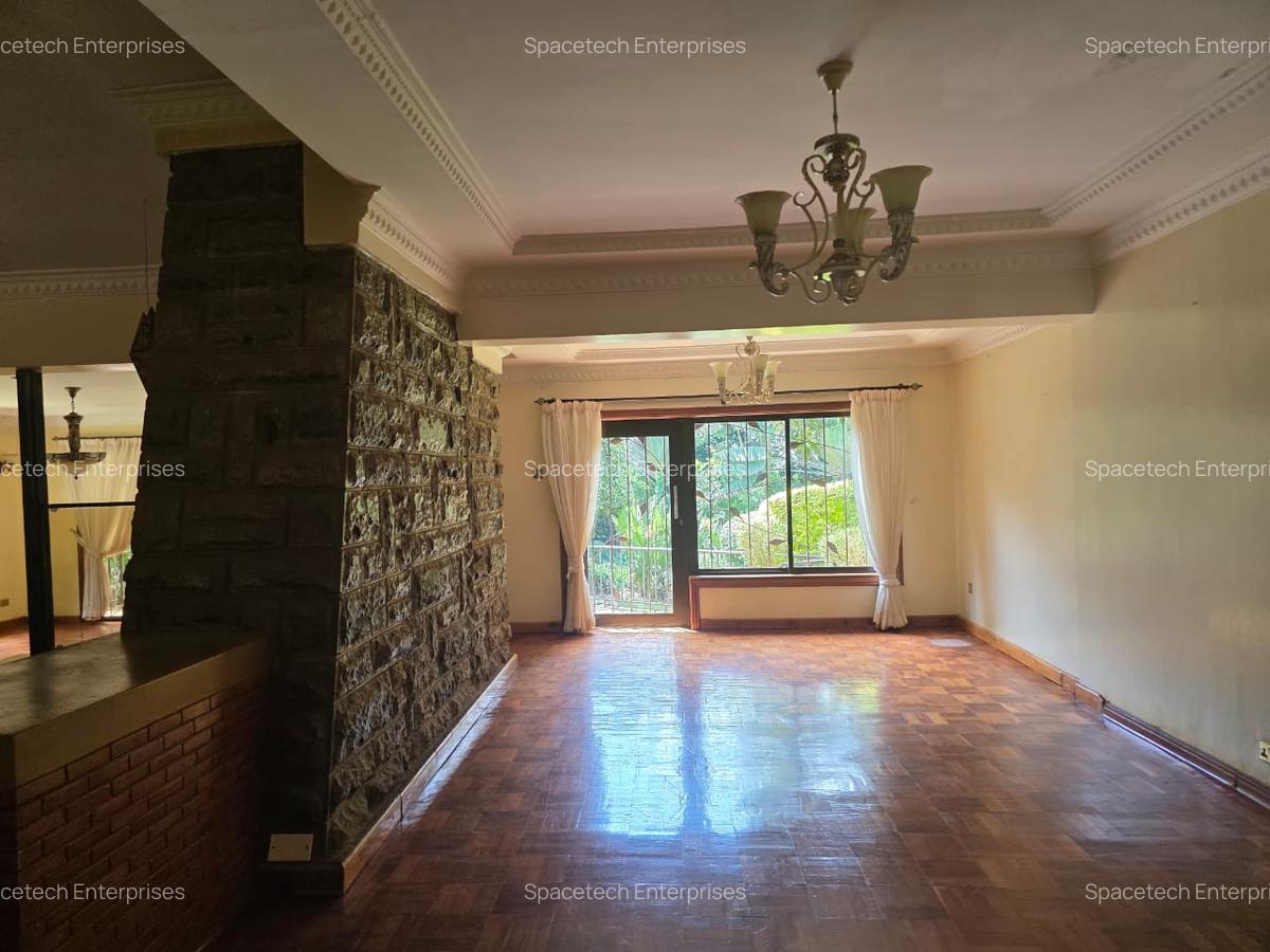 5 Bed House with En Suite in Kyuna - 10