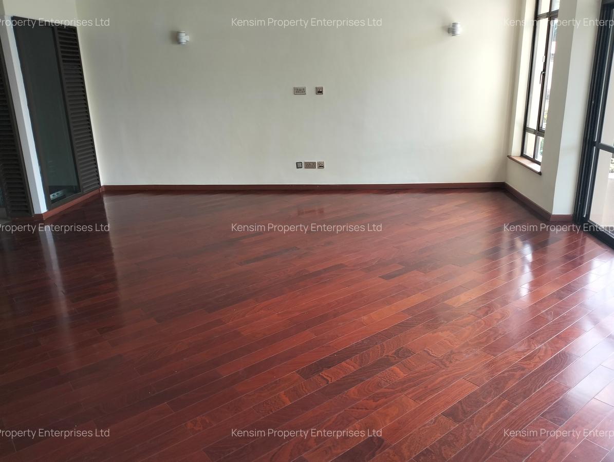5 Bed Townhouse with En Suite in Lavington - 15