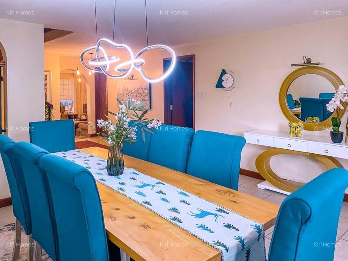 4 Bed Townhouse with En Suite in Riverside - 6