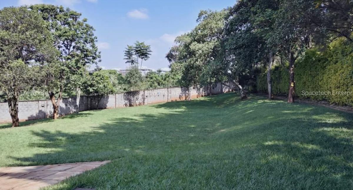 4 Bed Townhouse with En Suite in Rosslyn - 7