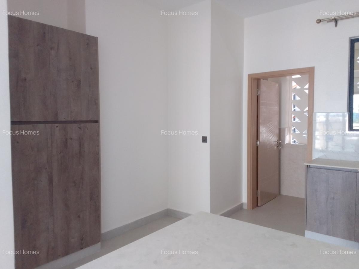 2 Bed Apartment with En Suite in Westlands Area - 5
