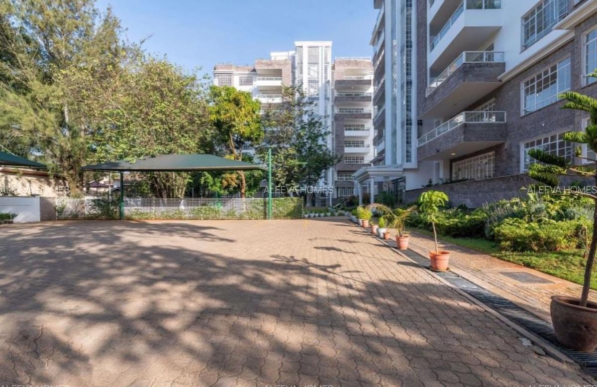 3 Bed Apartment with En Suite in Lavington - 9