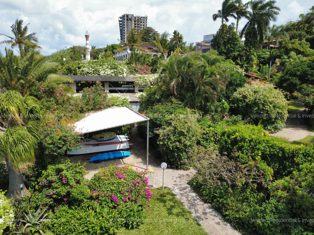 Serviced 3 Bed Apartment with En Suite in Nyali Area - 18
