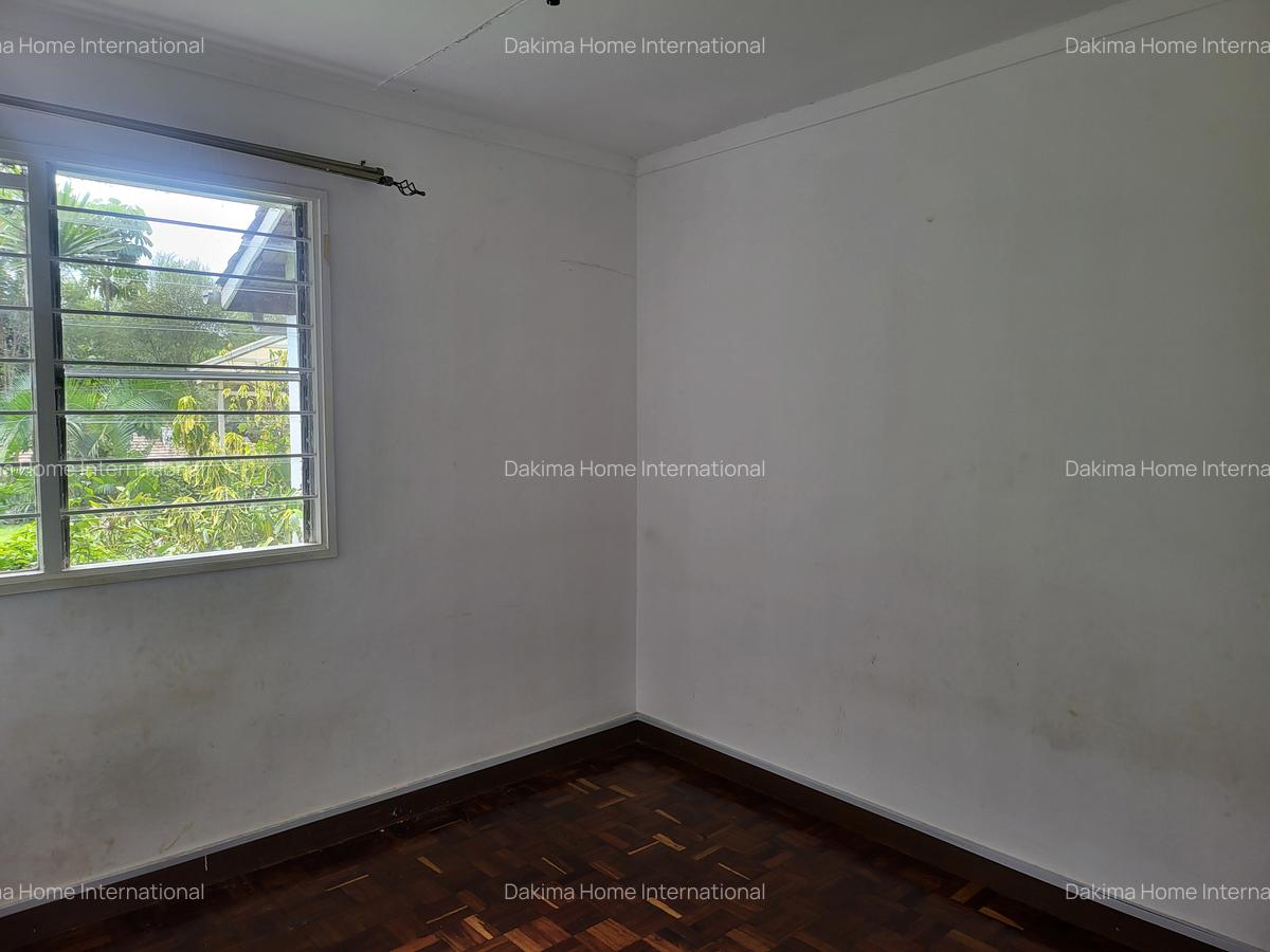 4 Bed House with En Suite in Loresho - 13