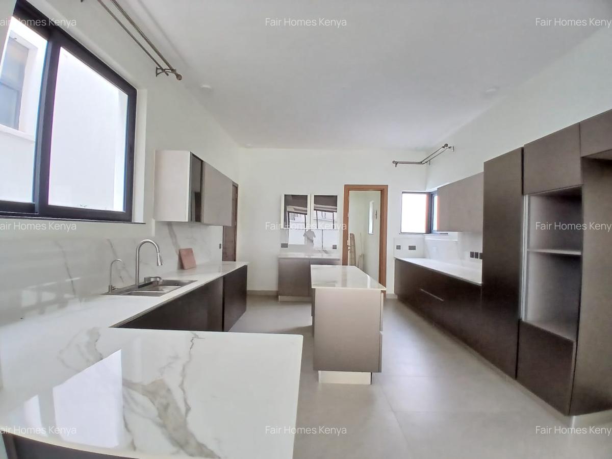 5 Bed Townhouse with En Suite at Maji Mazuri - 6