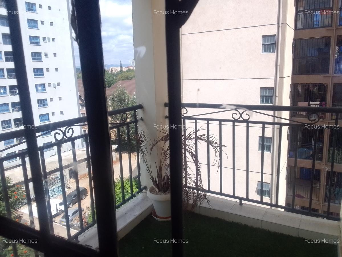 2 Bed Apartment with En Suite in Lavington - 9