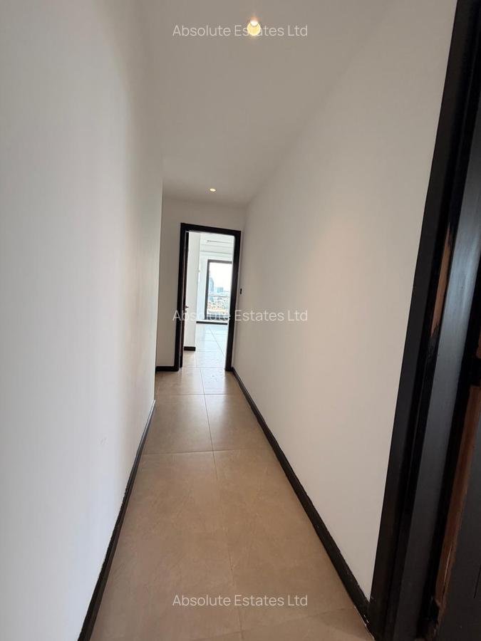 3 Bed Apartment with Swimming Pool in Riverside - 7
