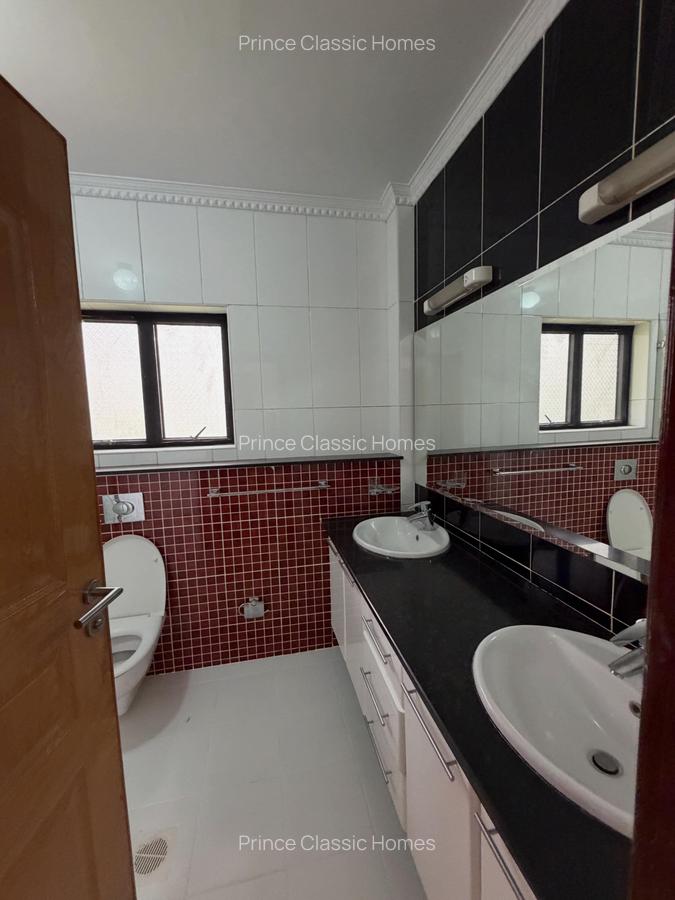 4 Bed Apartment with En Suite in Lavington - 7