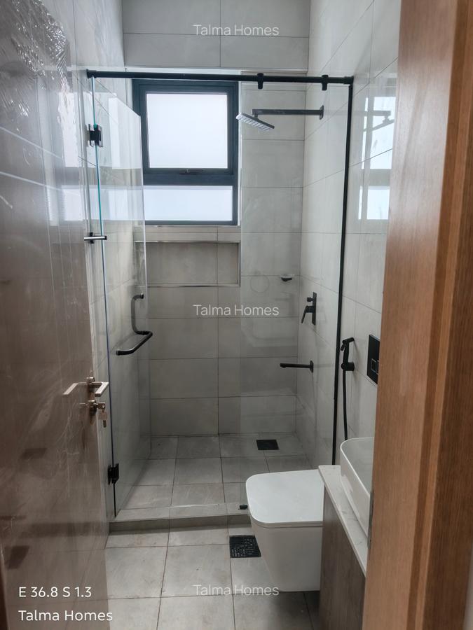 3 Bed Apartment with En Suite at Brookside Area - 9