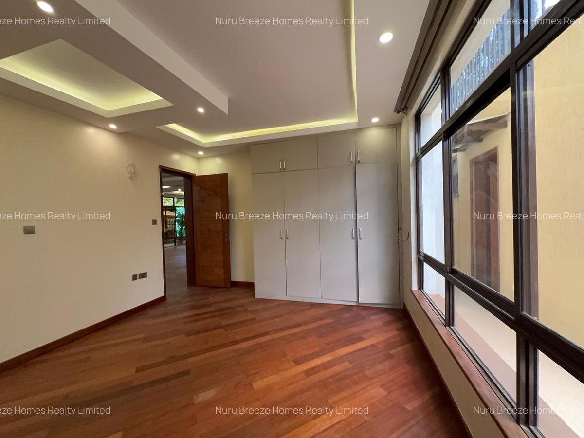 5 Bed Townhouse with En Suite in Kileleshwa - 15
